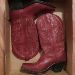 Red Laredo cowgirl boots